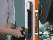 擁有一臺通過12萬次開關(guān)試驗的三星智能鎖，是一種怎樣的安心體驗？