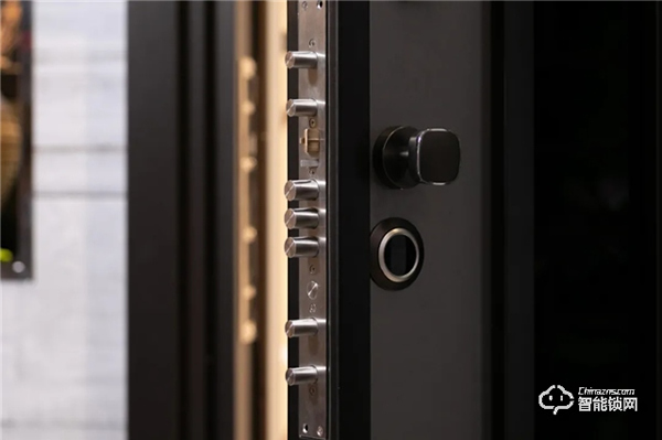 破局重構：萬佳安重磅推出“超級新物種”智慧門系統，開啟安全智慧生活大門！