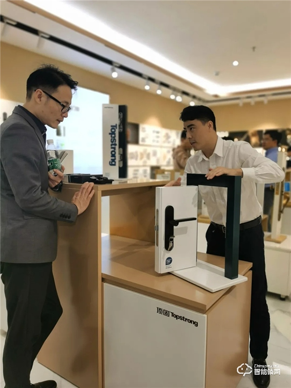 強強聯合，共創輝煌 | 龍湖地產高層到訪頂固，共謀未來深度發展