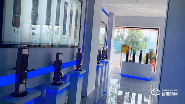 五大加盟優勢，人臉識別鎖專家，弘博匯智能鎖持續領跑行業！