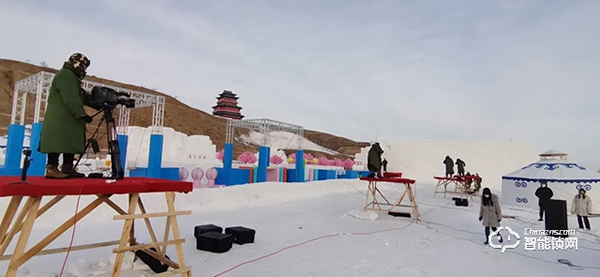 楊格智能鎖贊助戶外真人秀《勇者向前沖》，春節(jié)期間登錄多家衛(wèi)視