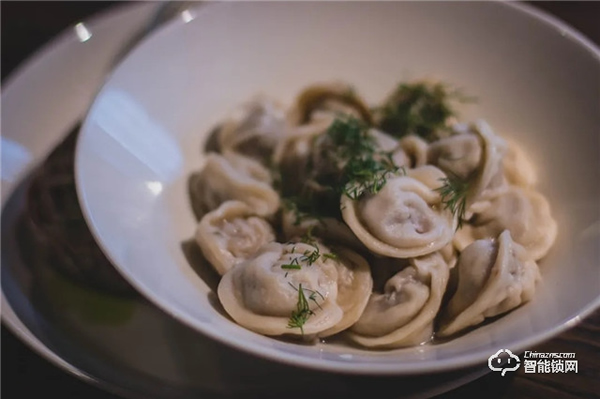 飛利浦智能鎖，讓團聚更及時，讓年味更顯智慧