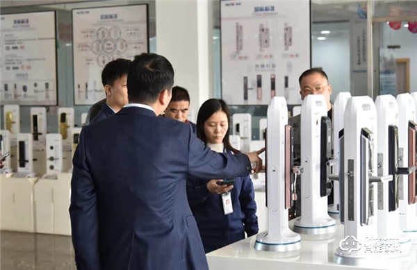 初到科技領導一行蒞臨科裕智能鎖參觀交流