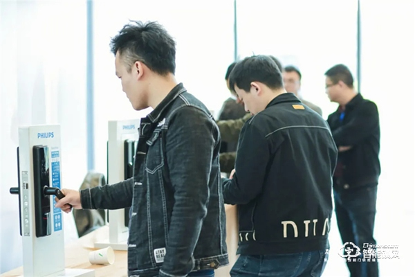 重啟共贏！飛利浦智能鎖出席第三屆全國(guó)智能門(mén)鎖終端營(yíng)銷(xiāo)高峰論壇