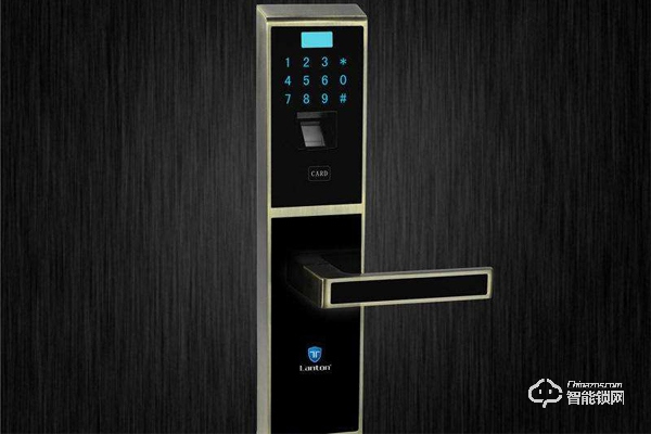 智能密碼鎖形同虛設？長租公寓“超級密碼”外泄咋辦