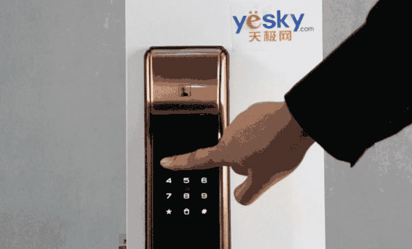 智能門鎖靈魂三連問 家裝該不該換把智能鎖？