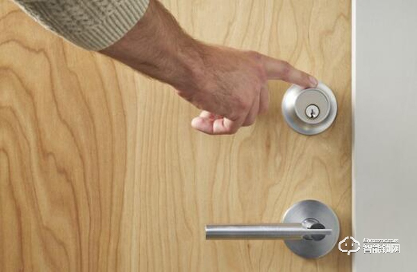 Level的最新啟用HomeKit的智能鎖包括觸摸控制和NFC