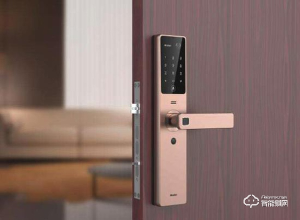 便宜的智能門鎖才賣幾百塊錢 到底該如何選購？