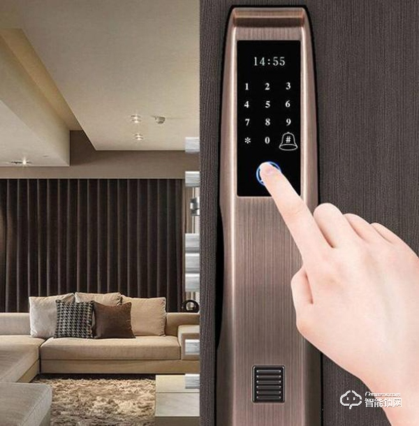 智能門鎖比普通門鎖貴好多倍？這4點原因讓你無法反駁，值得買