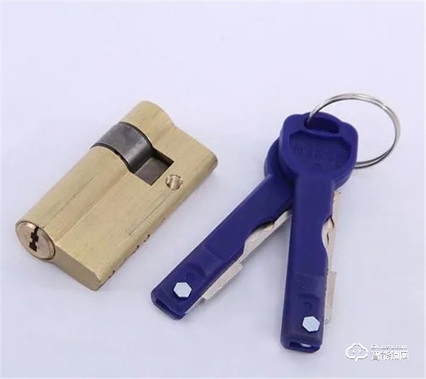 指紋智能鎖沒電了怎么辦？還可以開門嗎？