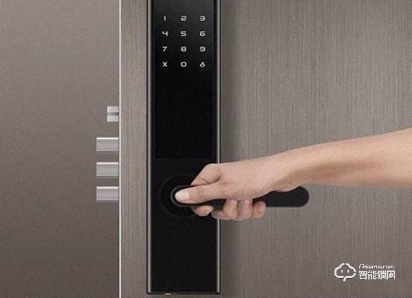 智能門鎖很貴？為什么換上的人都說“太香了”
