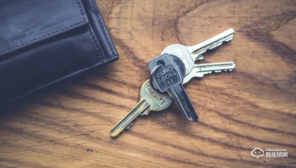 智能鎖為什么還要保留傳統(tǒng)機(jī)械鑰匙？一文告訴你答案