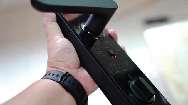 到手價1599元的小米智能門鎖Pro到底有多Pro？