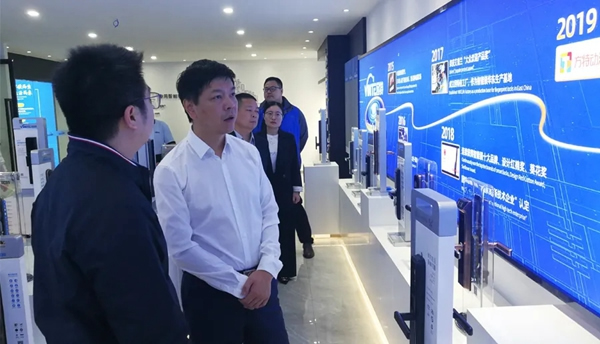 甌海區(qū)委副書記、區(qū)長曾瑞華一行視察因特