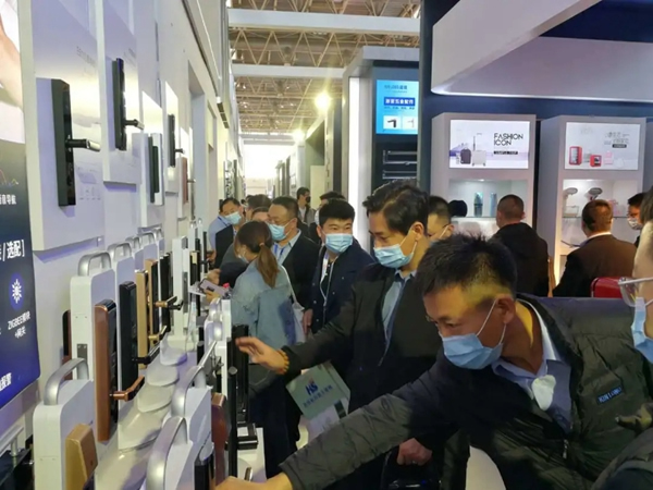 堅朗海貝斯多款新品亮相2020中國（北京）國際門窗幕墻博覽會