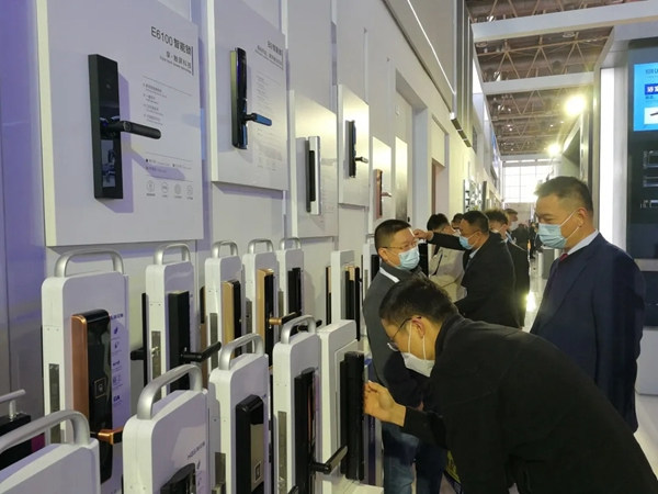 堅朗海貝斯多款新品亮相2020中國（北京）國際門窗幕墻博覽會