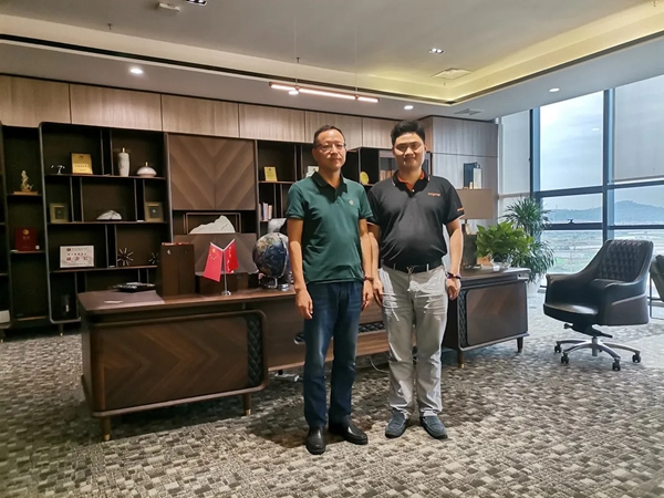 天固考察團，我們在路上