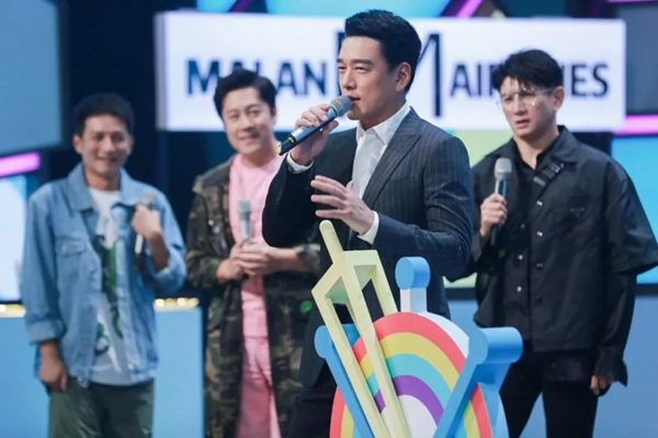 “霸道總裁”王耀慶在線帶貨，快來直播間搶TCL智能牙刷