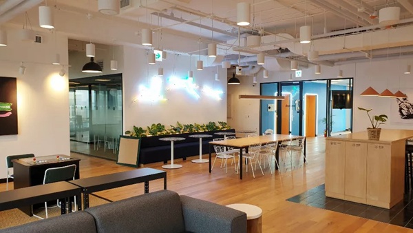 河東智能家居：韓國WeWork，智能照明，點亮共享辦公空間