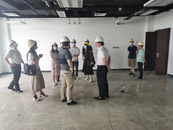 威士丹利陳董事長實(shí)地考察中科院合作項(xiàng)目