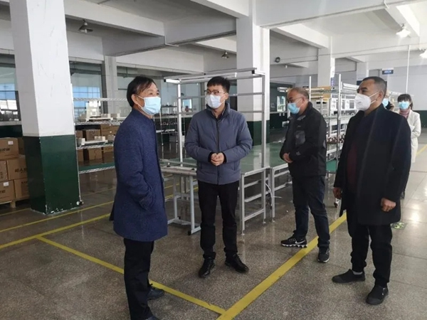 超人智能鎖迎市政協(xié)副主席林廣平現(xiàn)場(chǎng)調(diào)研指導(dǎo)復(fù)工復(fù)產(chǎn)