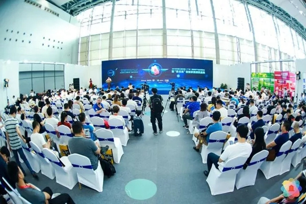 鹿客智能鎖榮獲智能鎖業權威“葵花獎”三項大獎