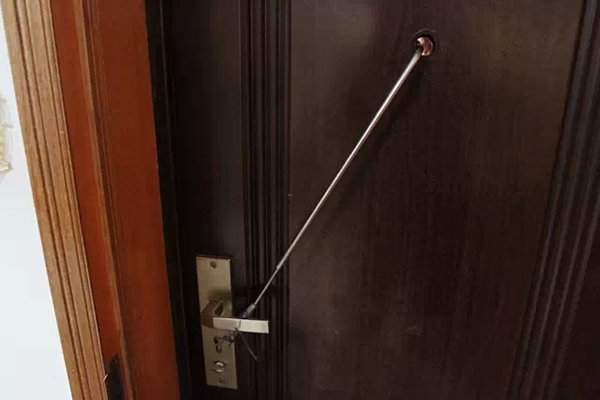 指紋鎖的防貓眼開鎖，用起來好用嗎？