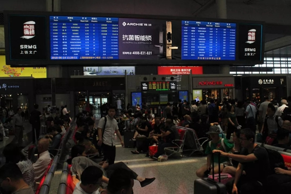 雅潔五金智能鎖高鐵廣告霸屏續航，搶灘核心高鐵樞紐