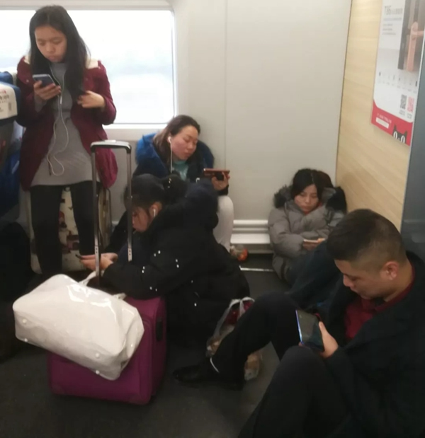 德施曼小嘀云智能鎖“德施曼號(hào)”高鐵陪你一路回家