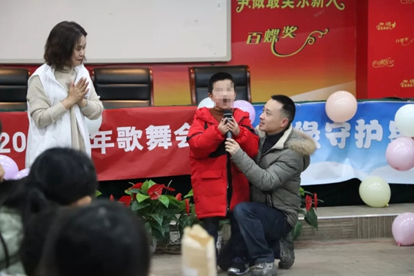 德施曼小嘀云智能鎖“曼步星空”歌舞會(huì)開啟2019溫暖新春