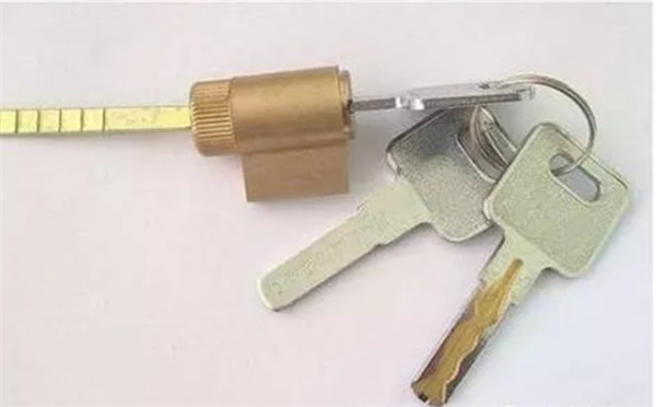 吉中吉智能鎖：智能鎖C級(jí)鎖芯58%造假？智能鎖不防黑盒子？