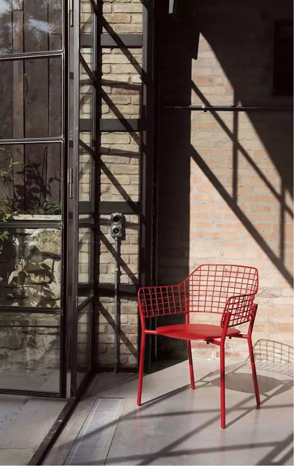 ICCSSI艾棲指紋鎖“網格”設計，好看又實用