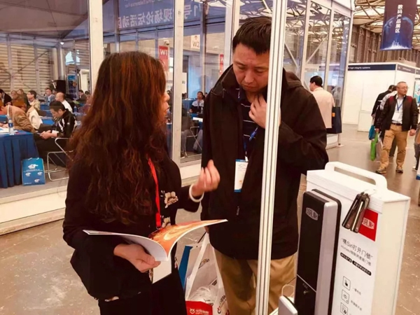 多靈智能指紋鎖亮相電子展，開啟智能鎖安全新體驗