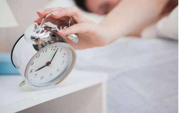 智能鎖經銷商大調查丨伊家人智能家居：你的1天，已經離不開智能家居了！