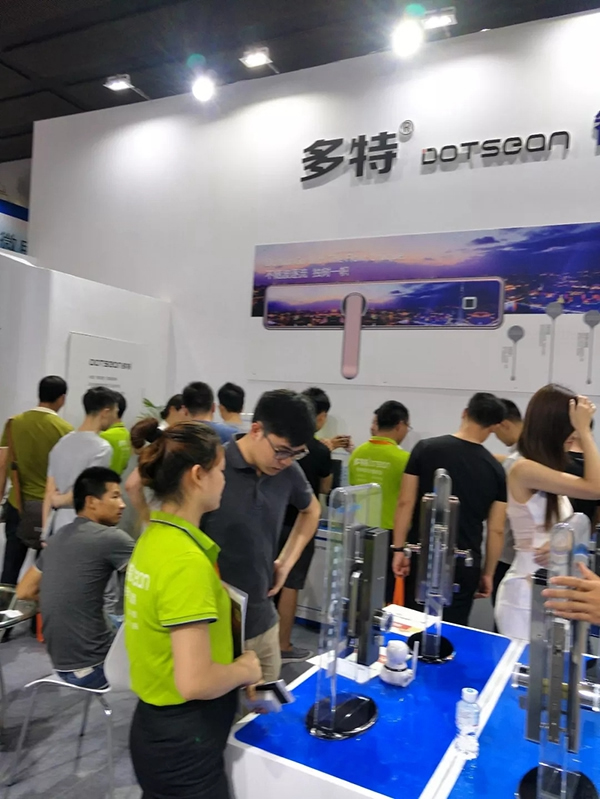 多特指紋鎖榮獲中國葵花獎創(chuàng)新競爭力品牌和優(yōu)秀工業(yè)設計獎！