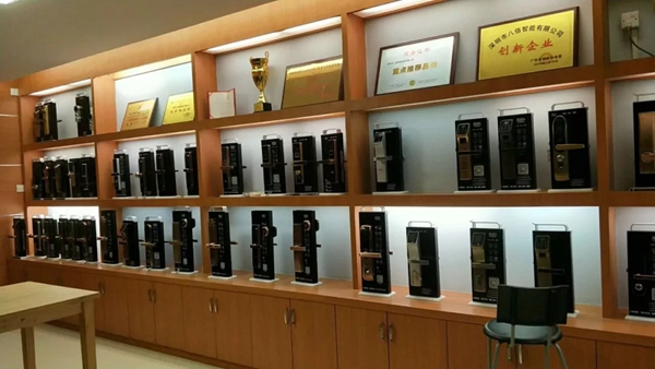 八佰智能鎖強勢入駐太平洋安防·全球智能鎖業交易中心！