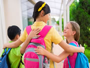 孩子上學(xué)的安全問題是無法回避又迫切需要解決的老問題