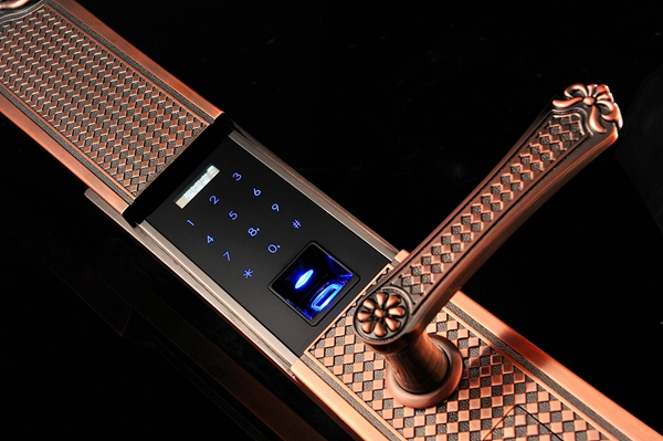 新鮮出爐：建博新寵智能門鎖凡爾賽測評報告