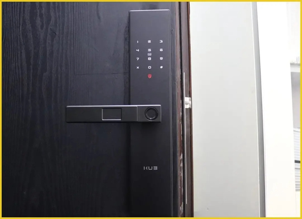 顏值超群，內在有料！行業權威媒體拆機測評KUB-KX9智能鎖!