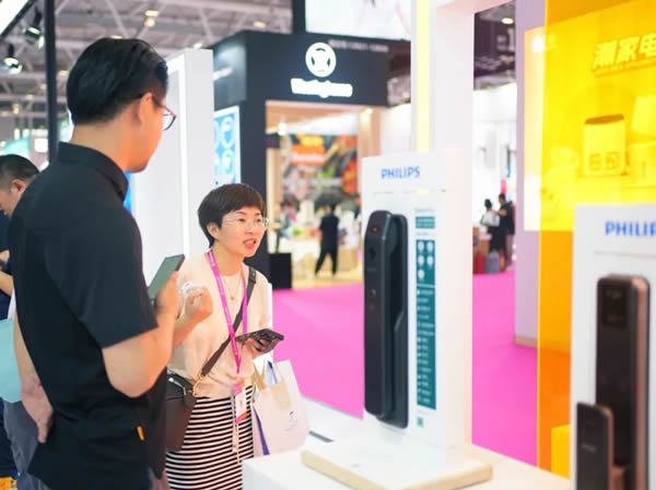 飛利浦智能鎖小藍盾702系列產品首秀深圳禮品展，掀起智能鎖科技浪潮