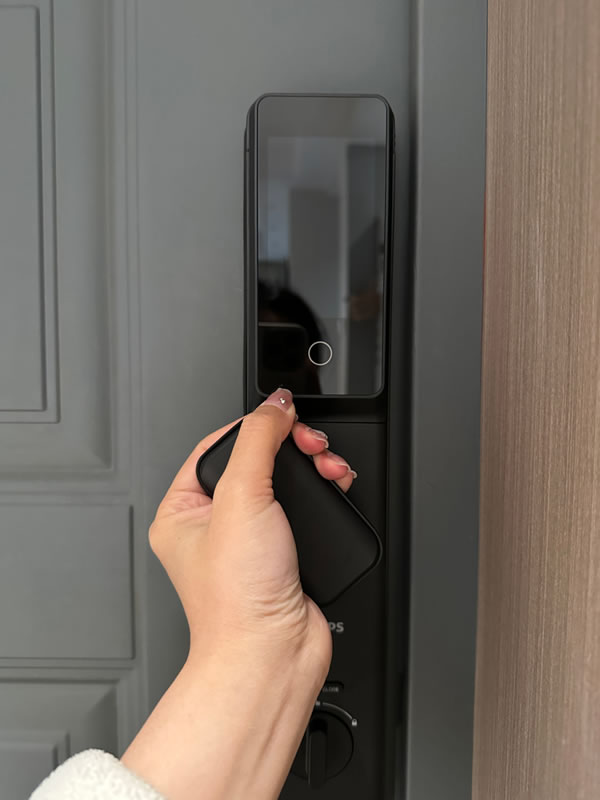 2024年火遍全小區(qū)的飛利浦智能鎖DDL702-FVP，豈止刷臉開門？