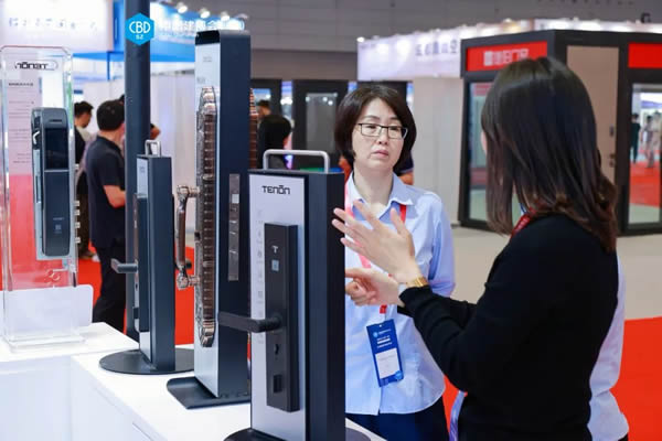 盛況來襲！天能驚艷出圈深圳建博會，掌靜脈智能門新品首秀即C位