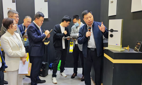 喜訊！匯泰龍“悄悄鎖”獲金定獎“銀獎”！