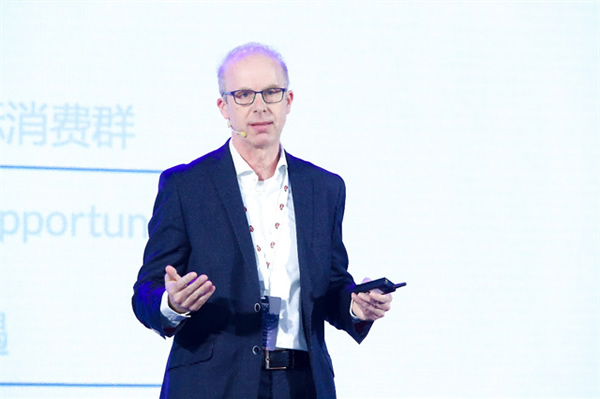 打造中國智慧家庭新范式，瞰見“未來家”的更多幸?？赡? title=