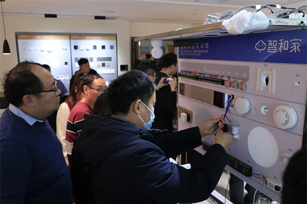 《智和家·米家智能家居工程師訓(xùn)練營(yíng)》圓滿結(jié)束，打造未來(lái)智能生活的核心力量