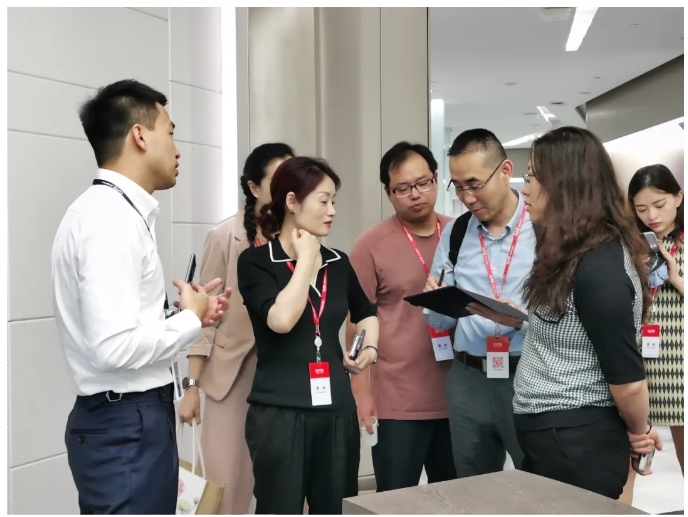 睿同控股高管團(tuán)隊(duì)赴廣州黃埔區(qū)開展企業(yè)學(xué)習(xí)之旅