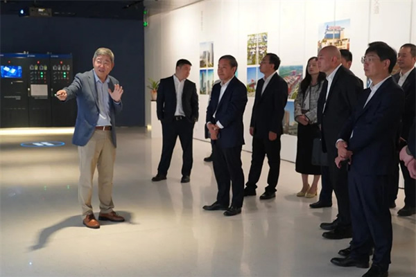 “很智能！” 中建四局黨委書記、董事長易文權一行調研達實智能