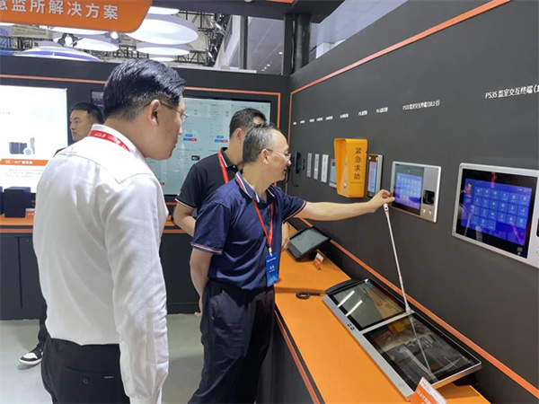 狄耐克亮相警安法務(wù)科技展，重磅嘉賓蒞臨添彩