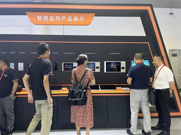 狄耐克亮相警安法務(wù)科技展，重磅嘉賓蒞臨添彩