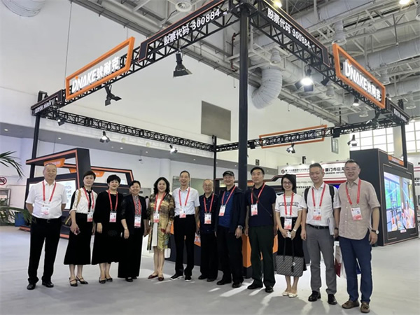 狄耐克亮相警安法務(wù)科技展，重磅嘉賓蒞臨添彩